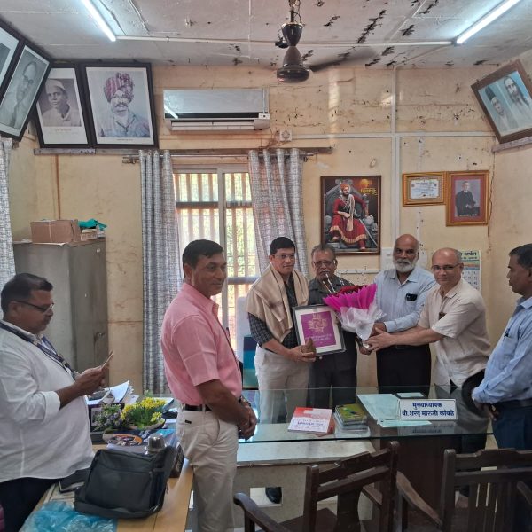 जिप रत्नागिरी चे माध्यमिक शिक्षणाधिकारी मा आंबेकर साहेब