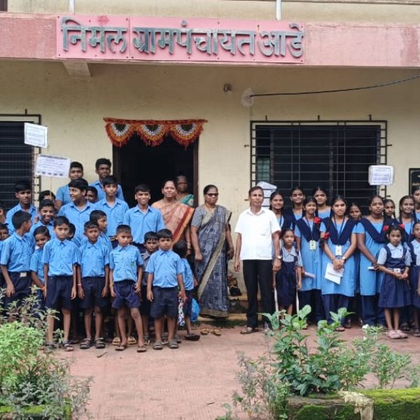 क्रांती दिन प्रभात फेरीत